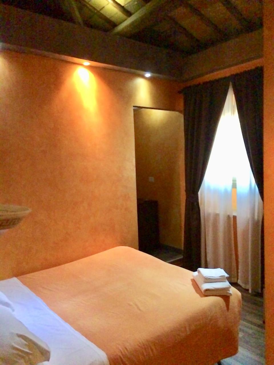 Caput Mundi Hotel Rome Exterior photo