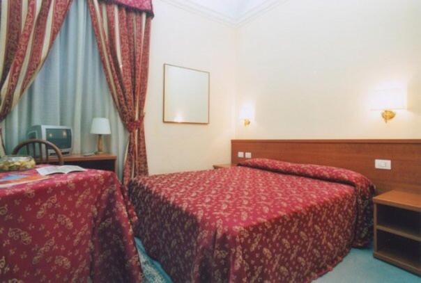 Caput Mundi Hotel Rome Exterior photo