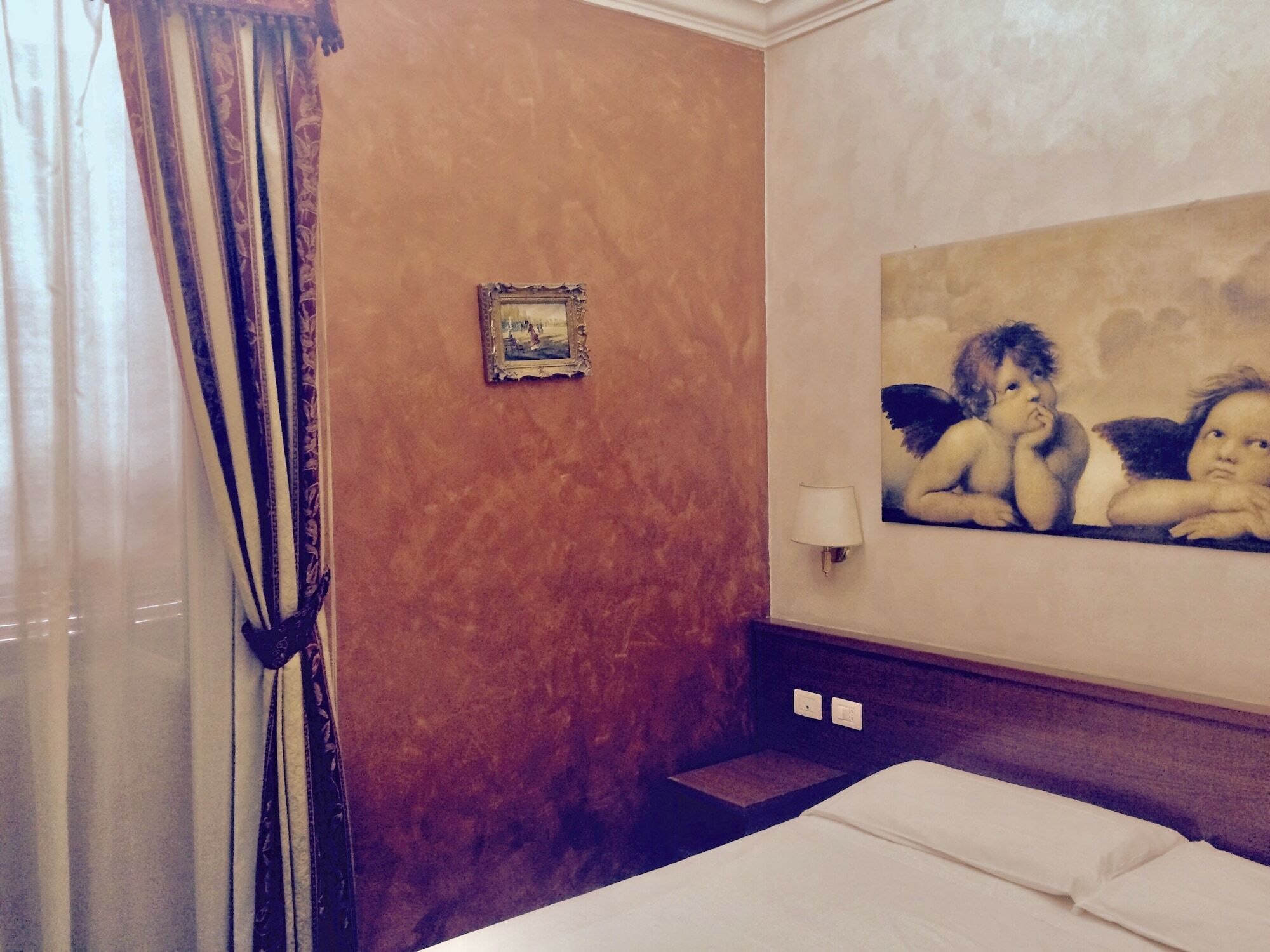 Caput Mundi Hotel Rome Exterior photo